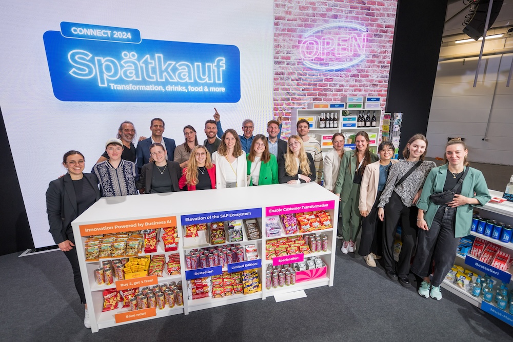 Teambild auf der Bühne im Spätkauf-Setup